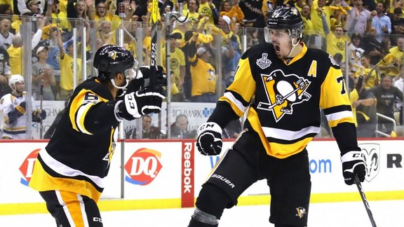 Evgeni Malkin Pittsburgh Penguins celebrates with Trevor Daley 