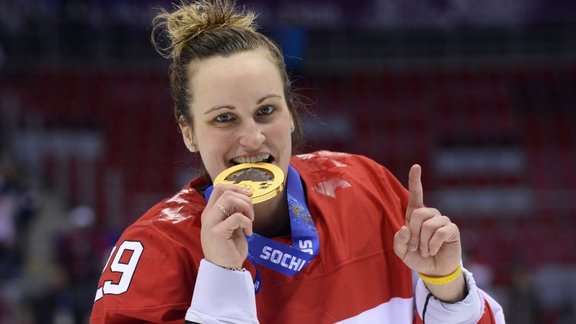 Canada woman hockey Marie-Philip Poulin 