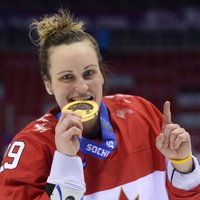 Хоккеистки Канады чудом в четвертый раз выиграли Олимпиаду