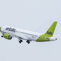 airBaltic до конца октября сократил 50% запланированных рейсов