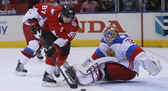 ФОТО: Канада обыграла Россию в полуфинале Кубка мира