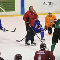Latvijas izlases treneris Hārtlijs pēc otrās darba nedēļas gandarīts par hokejistu progresu