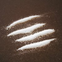 Policija pie jaunieša Zolitūdē atrod 20 gramus kokaīna