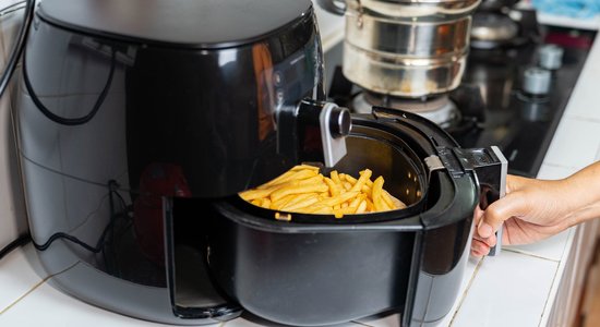 Kas ir noderīgais virtuves rīks gaisa friteris jeb 'air fryer'?