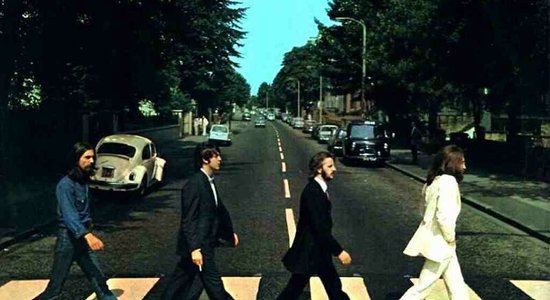'The Beatles' albums 'Abbey Road' 50 gadus pēc debijas atgriežas britu albumu topa pirmajā vietā
