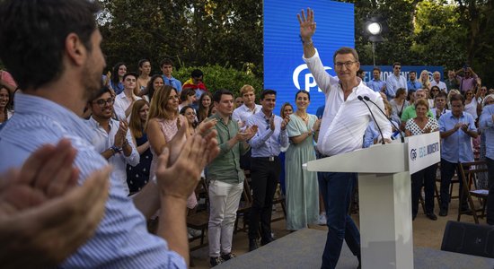 Spāniju pēc vēlēšanām pārņēmusi politiskā neskaidrība