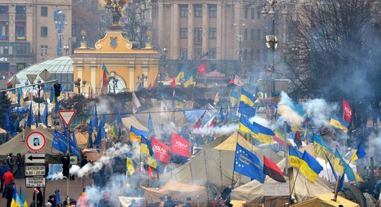 В Киеве разблокирован проезд к Майдану, Янукович снизил тарифы ЖКХ