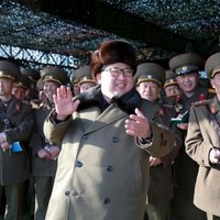 Ziemeļkoreja atkal izšauj ballistisko raķeti pāri Japānai