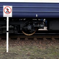 В Саулкрастском крае мужчина попал под поезд