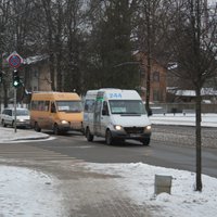 Neskaidrības ar 'mikriņu' satiksmi maršrutā Jūrmala - Rīga (ar 'Liepājas Autobusu parka' komentāru)
