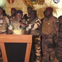 Gabonas armija pēc vēlēšanām gāzusi uz trešo pilnvaru termiņu ievēlēto prezidentu