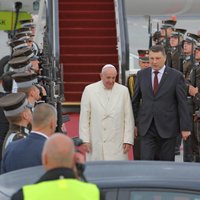Папа Римский Франциск в Риге встретился с Вейонисом и побывал у памятника Свободы