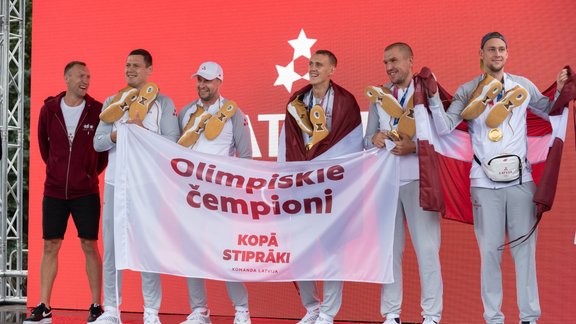 Tokijas olimpiskās spēles: Latvijas 3x3 basketbola izlases sagaidīšana - 33