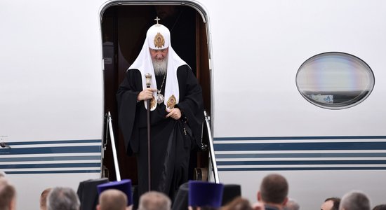 Патриарх Кирилл предложил внести бога в Конституцию России