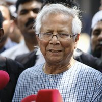 Protestu nomocīto Bangladešu vadīs Nobela Miera prēmijas laureāts Junuss 