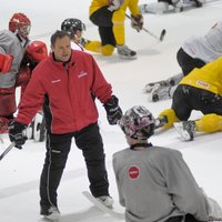 Irbe Lipmana dēļ pamet Latvijas hokeja izlases treneru korpusu