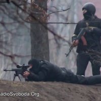 Snaiperiem Kijevā bija pavēle šaut gan uz protestētājiem, gan uz miličiem, atklāj deputāts