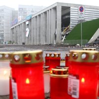 Sagruvušo 'Maxima' ēku sāks demontēt ar tehniskajiem līdzekļiem; cilvēkus atrast necer