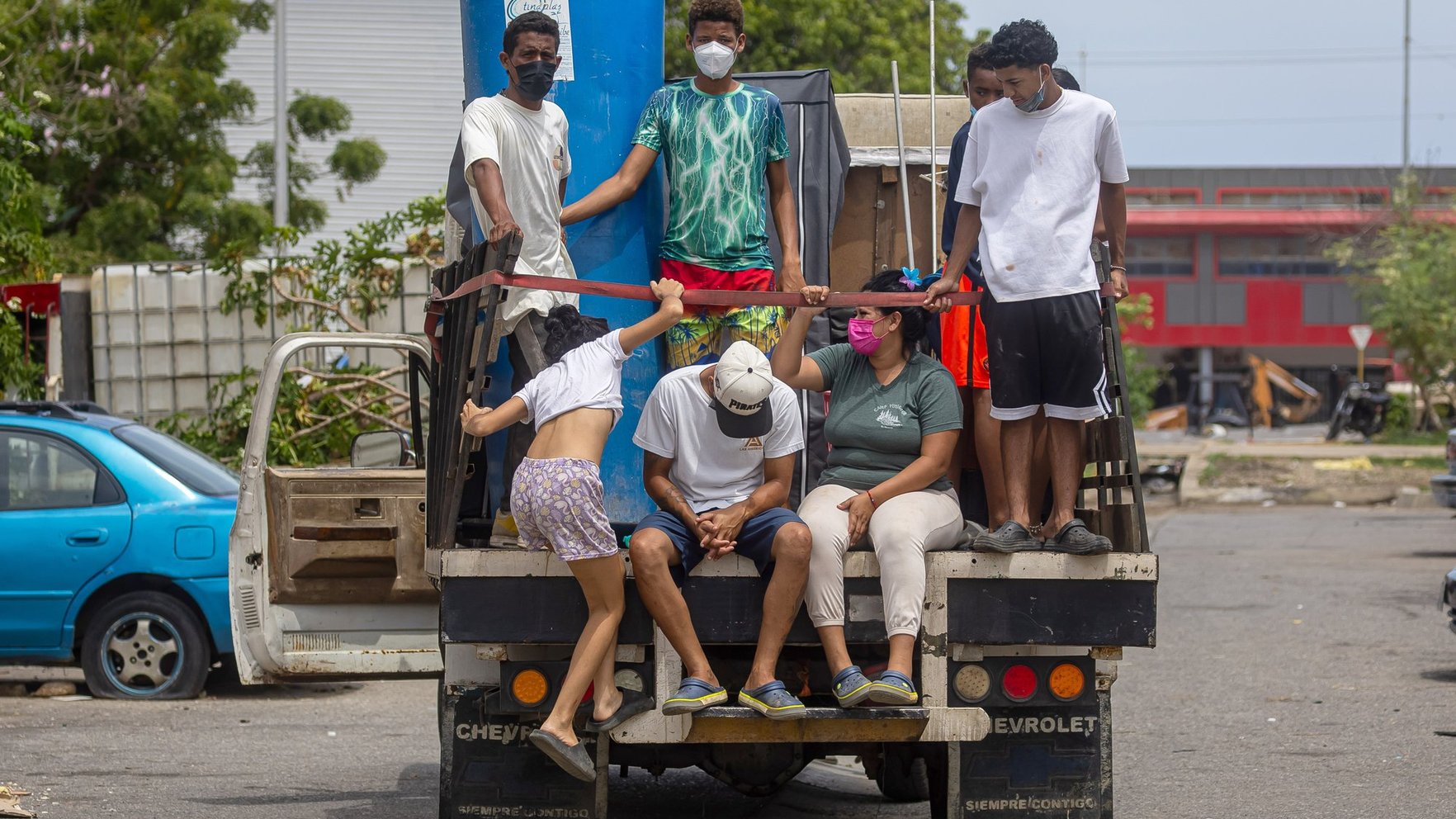 Death Toll in Venezuelan Earthquakes Exceeds 1,900