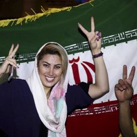 Foto: Kā Irānā ļaudis līksmo par vēsturisko kodolvienošanos