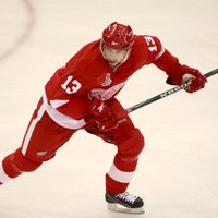 Дацюк остается самым результативным россиянином в НХЛ