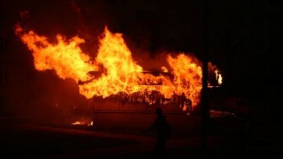 Женщина пыталась совершить самосожжение в знак протеста