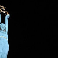 В "Час Земли" уменьшат освещение памятника Свободы и "Замка света"