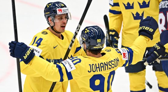 Zviedri grupu turnīru noslēdz ar perfektu bilanci; Šveice arī pieveic Somiju