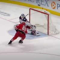 Video: Merzļikinam NHL ceturtais skaistākais atvairītais metiens aizvadītajā nedēļā
