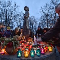 Kaujinieki Austrumukrainā grasās iznīcināt pieminekļus Golodomora upuriem