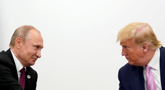 CNN: Трамп поручил помощникам организовать звонок Путину