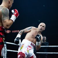 Glovackis ar boksa supersērijas uzvarētāju cīnīsies par WBO čempiona jostu