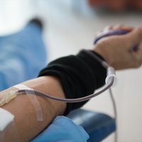 Lūdz ziedot asinis; vīrusi mazinājuši donoru aktivitāti