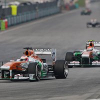'Force India' apzināti likuši abiem pilotiem izstāties no Malaizijas 'Grand Prix'