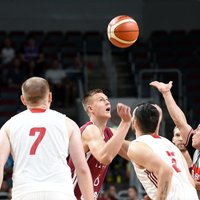 Porziņģa debijā Latvijas izlase izcīna uzvaru pirmajā spēlē Rīgā