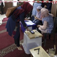 Līdz svētdienai pagarinātas Afganistānā notiekošās parlamenta vēlēšanas