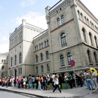 IZM: Latvijā ir 52 neakreditētas studiju programmas