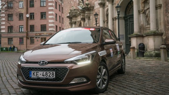 'Hyundai i20' LGA 2016