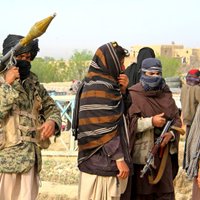 Krievija stiprina saites ar saviem Afganistānas kara lielākajiem ienaidniekiem talibiem
