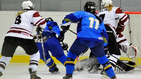 Latvijas sieviešu hokeja izlase ar 3:1 pieveica Kazahstānas izlasi - 28