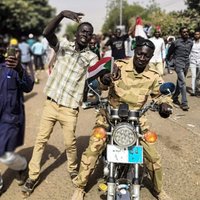 Apvērsums Sudānā: armija gāž prezidentu al Baširu