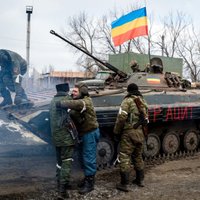 Pie Mariupoles prokrieviskie kaujinieki strauji palielina bruņutehnikas apjomu