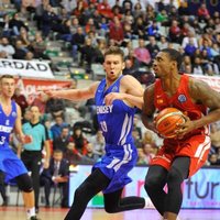 Meiers debijā 'Jeņisej' rindās gūst 17 punktus FIBA Čempionu līgā