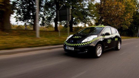 Tartu 'Nissan Leaf' taksometri