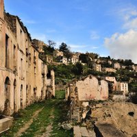 Sardīnijas populārākā spoku pilsēta Gairo, kur zeme burtiski pazuda ļaudīm zem kājām