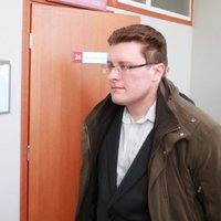 Kinoteātrī slepkavībā apsūdzētajam juristam Zikovam prasa 17 gadus cietumā (plkst.16:25)