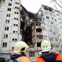 Foto: Gāzes eksplozijā bojātajā Volgogradas dzīvokļu namā atrasti četri bojāgājušie