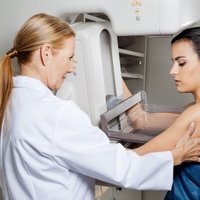 Cik pieejama ir inovatīva krūts vēža ārstēšana Latvijā. Skaidro speciālistes
