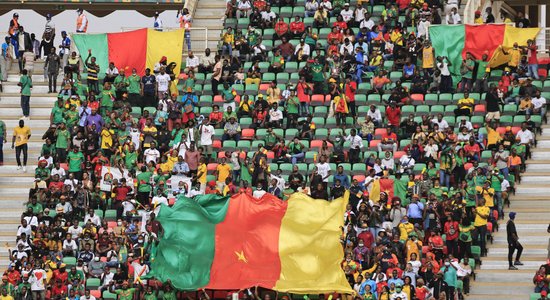 Drūzmā Kamerūnas stadionā bojā gājuši astoņi cilvēki