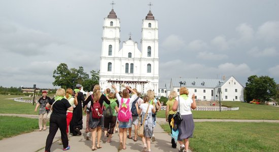 Aglonā kulminācijai tuvojas Vissvētākās Jaunavas Marijas debesīs uzņemšanas svētki